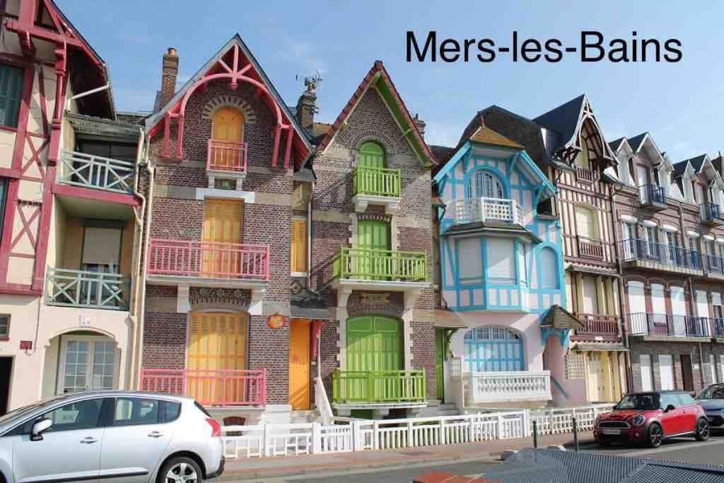 Appartement Avec Cour A 50M De La Plage Мер-ле-Бен Екстериор снимка